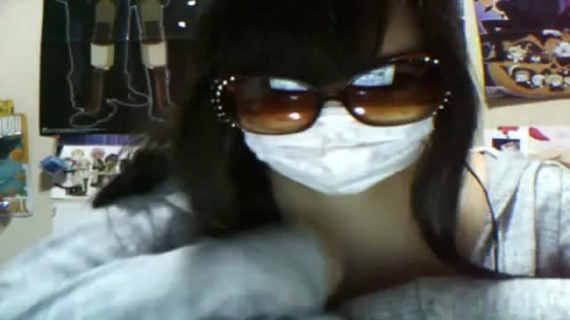 【ニコ生】美少女の胸チラ配信瞬間