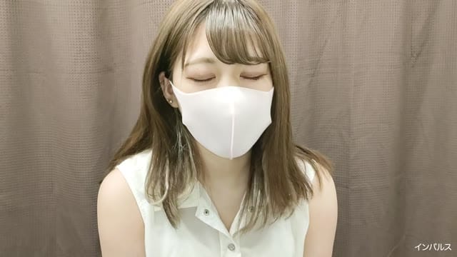 【ワクチン接種】美少女の胸チラシーン