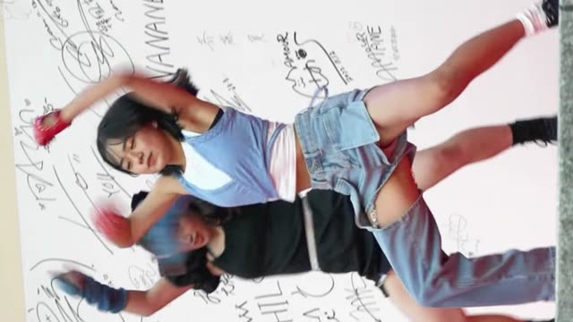 Japanese [2] Dance (Tell Me What You Want 3)